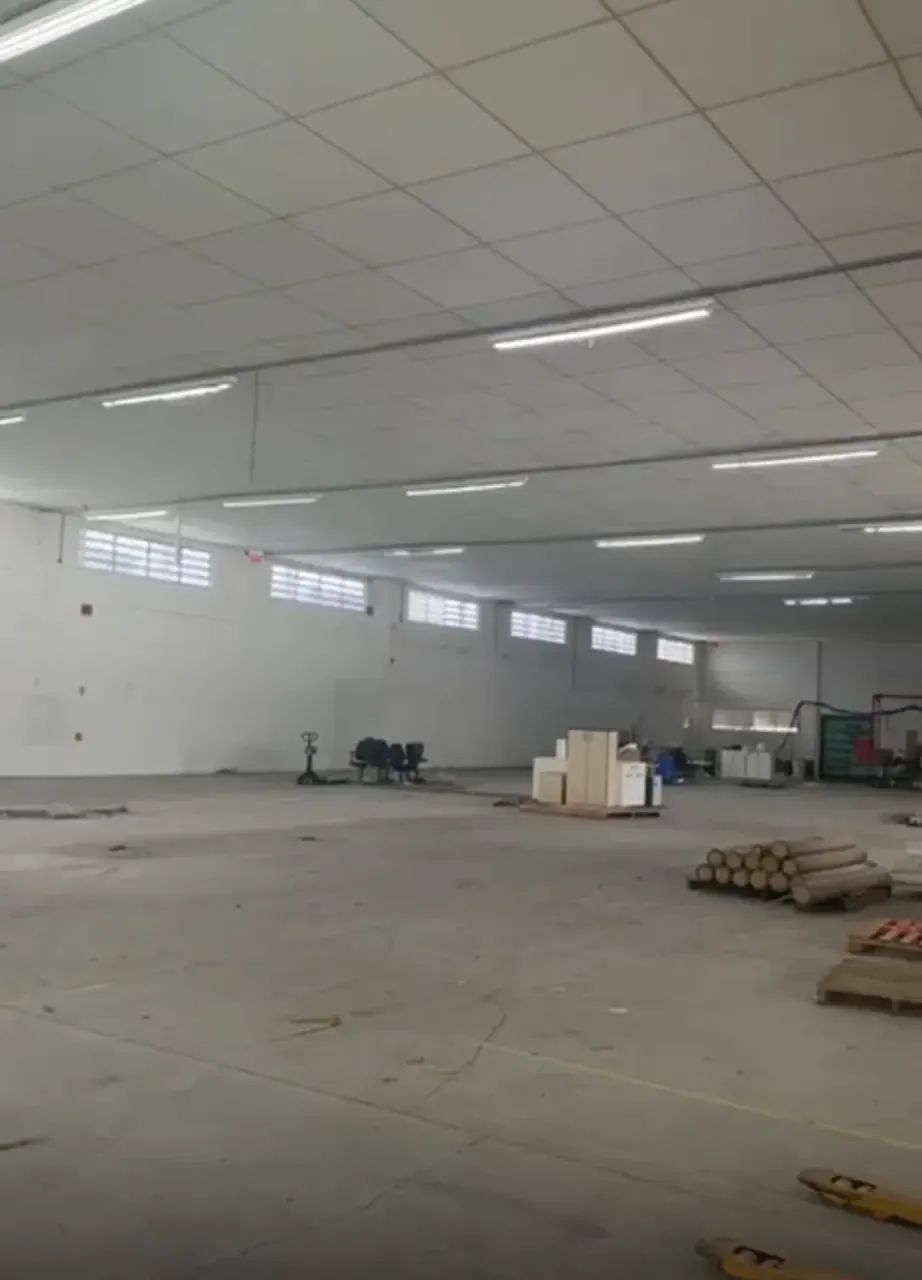 Galpões de 2.700 m2 Guabiruba Bairro Centro - Foto 5