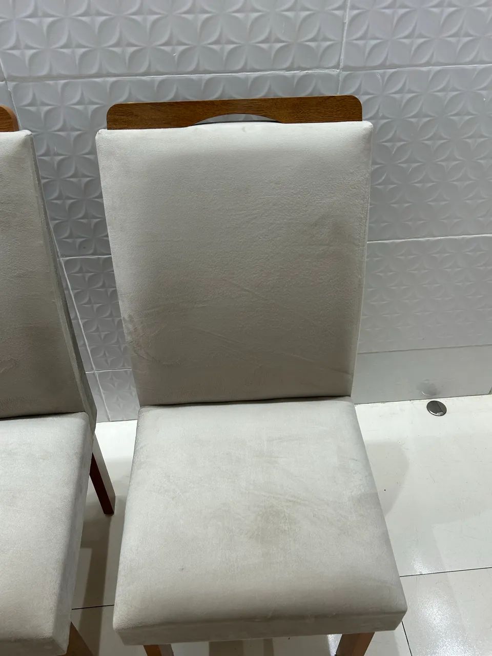 Vendo 4 cadeiras Novas  - Foto 3