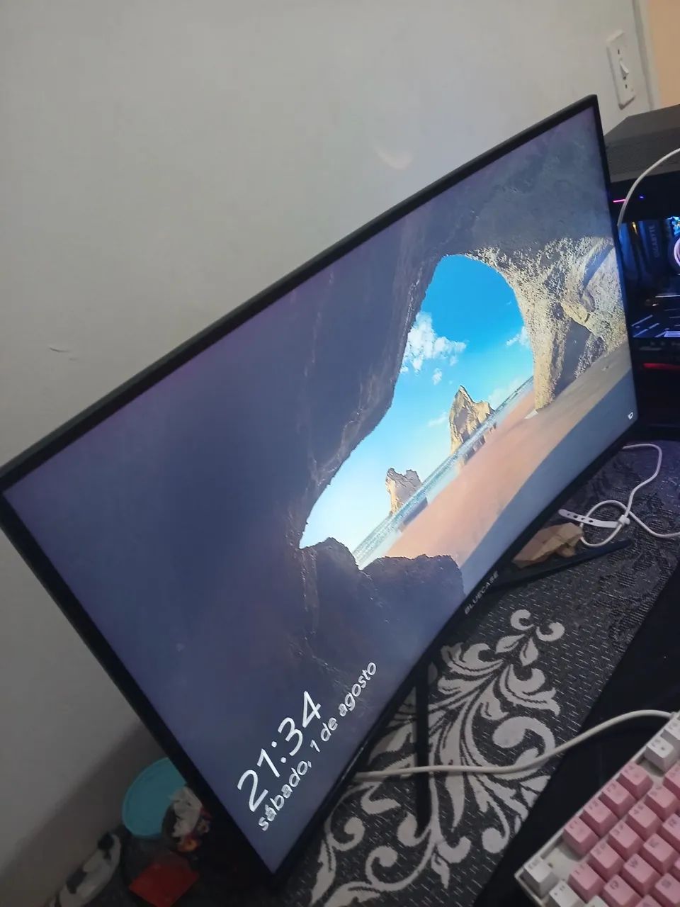 Monitor 27 polegadas 180hrz curvo com cabo de energia 