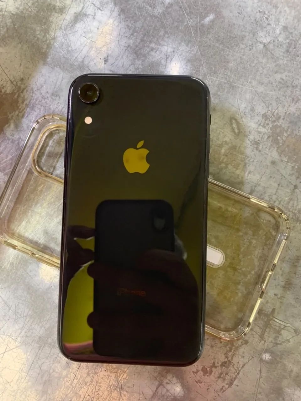 iPhone XR - 128gb