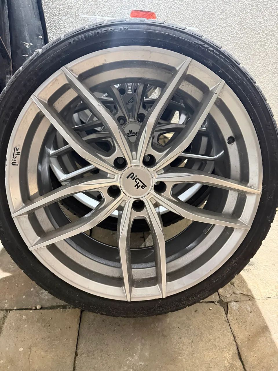 RODA ARO 20 com pneus - Foto 4