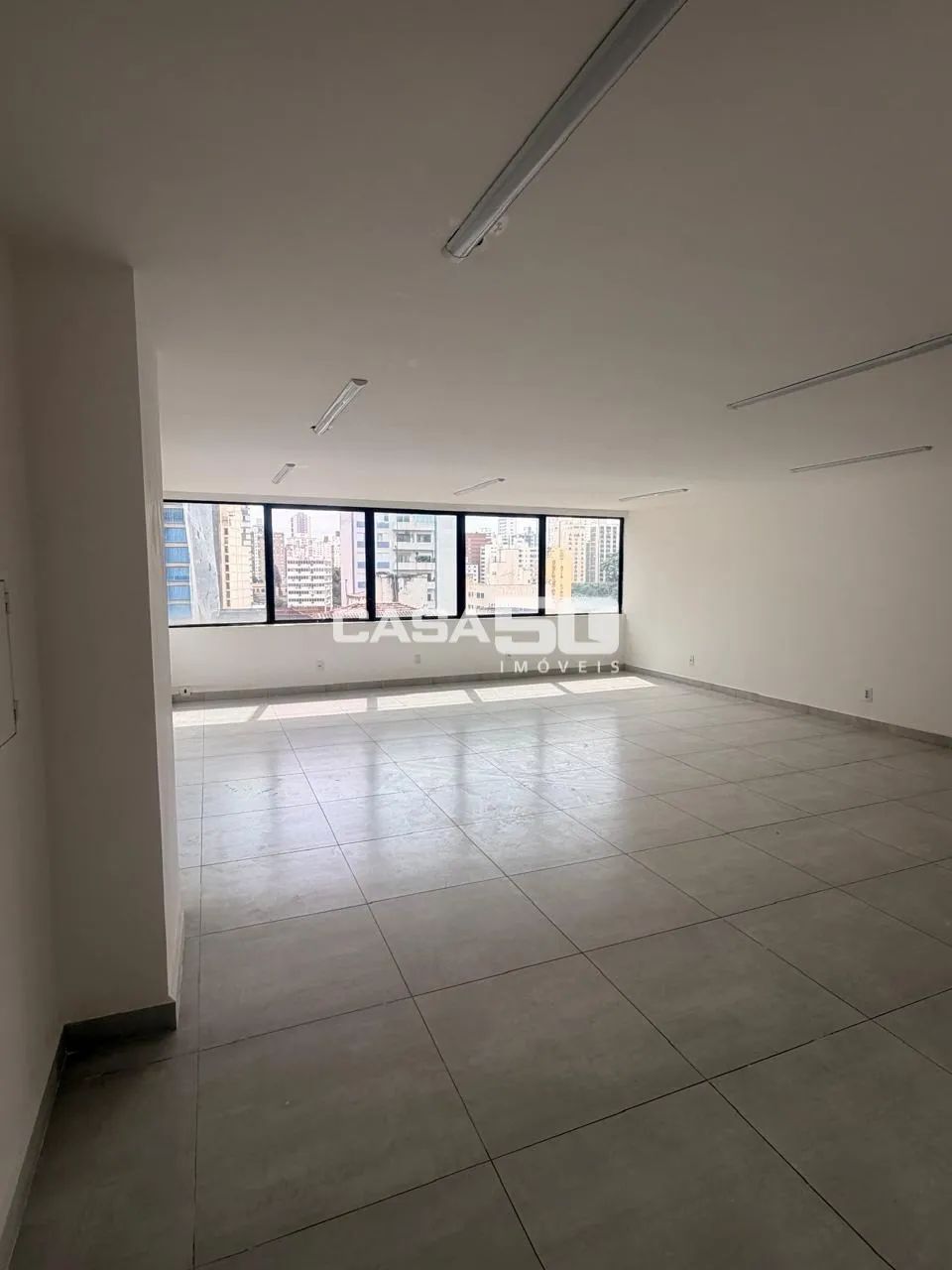 Sala Comercial com 73m² no Centro