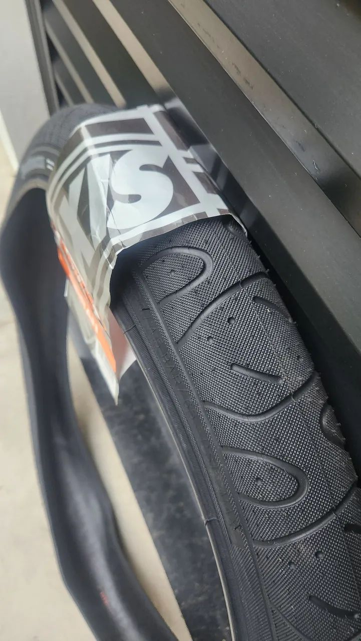 Pneu maxxis hookworm 26x2.5 - Foto 2