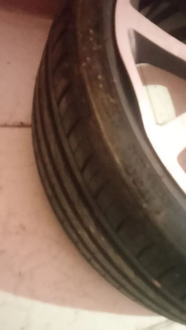 VENDO E TROCO RODAS ARO 18 DO FOCUS - Foto 3