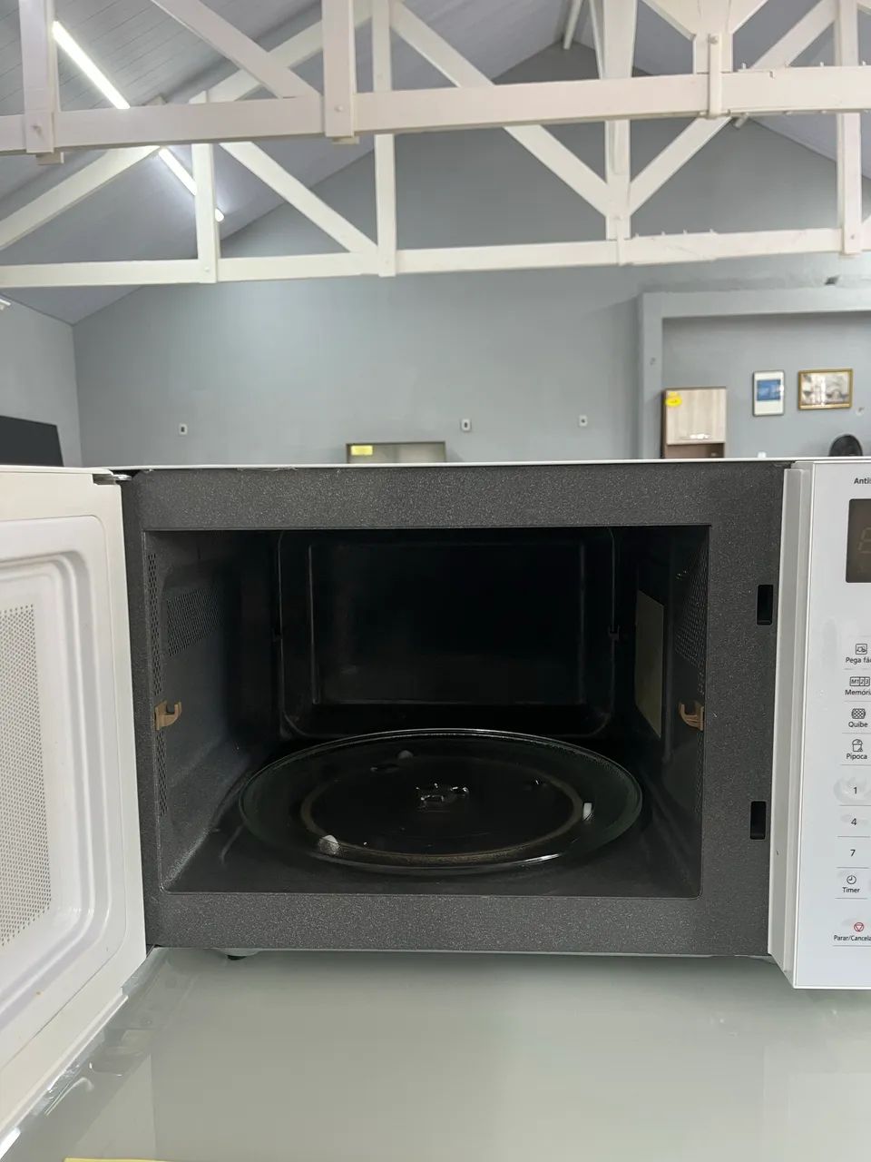 Micro ondas 34 litros 220 volts  - Foto 2