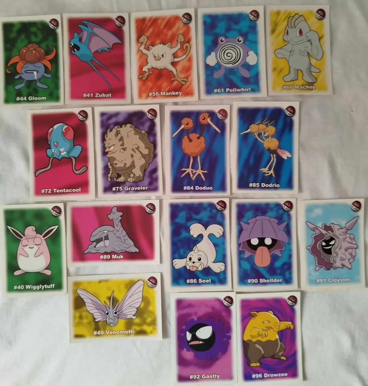 2 Figurinhas Pokémon