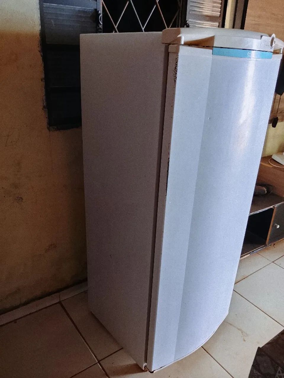 Vendo geladeira funcionando perfeitamente  - Foto 3