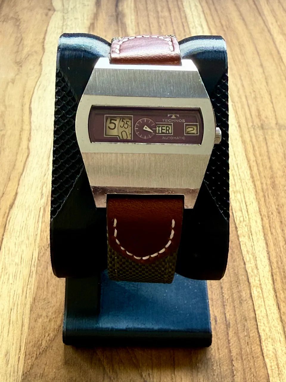 Relógio Technos Directime Jump Hour - 1975