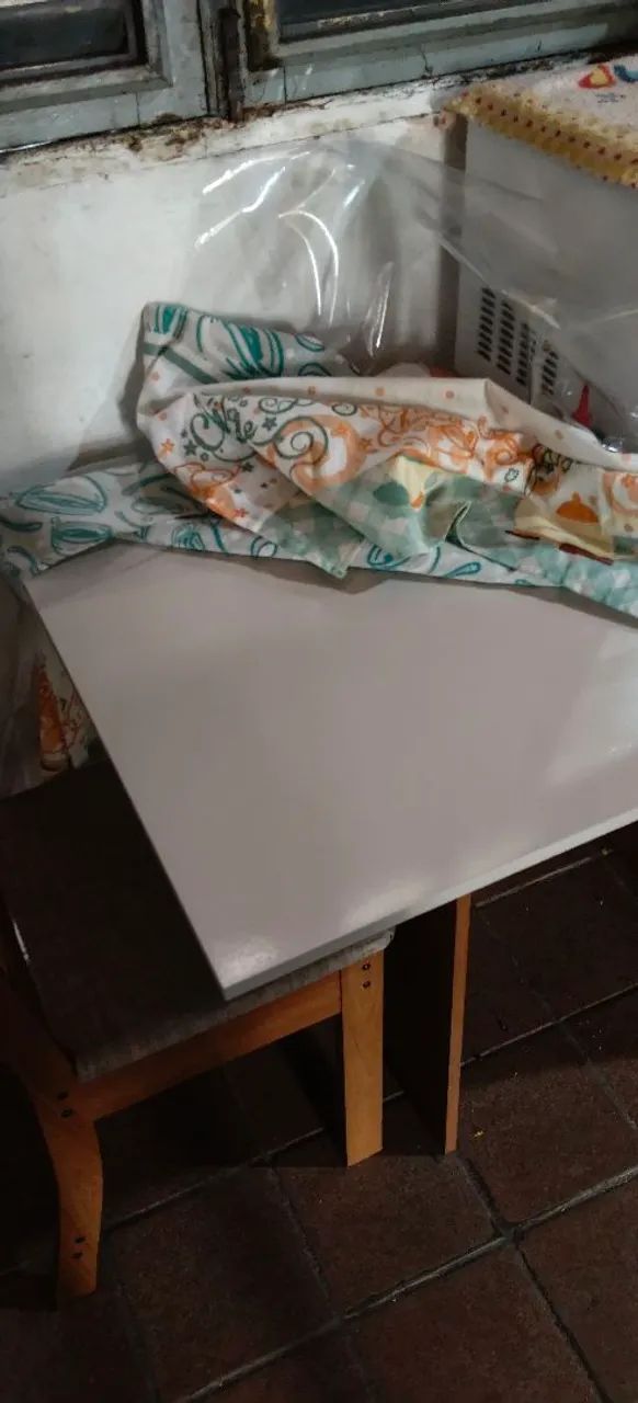 Mesa C/ 4 Cadeiras - Foto 2