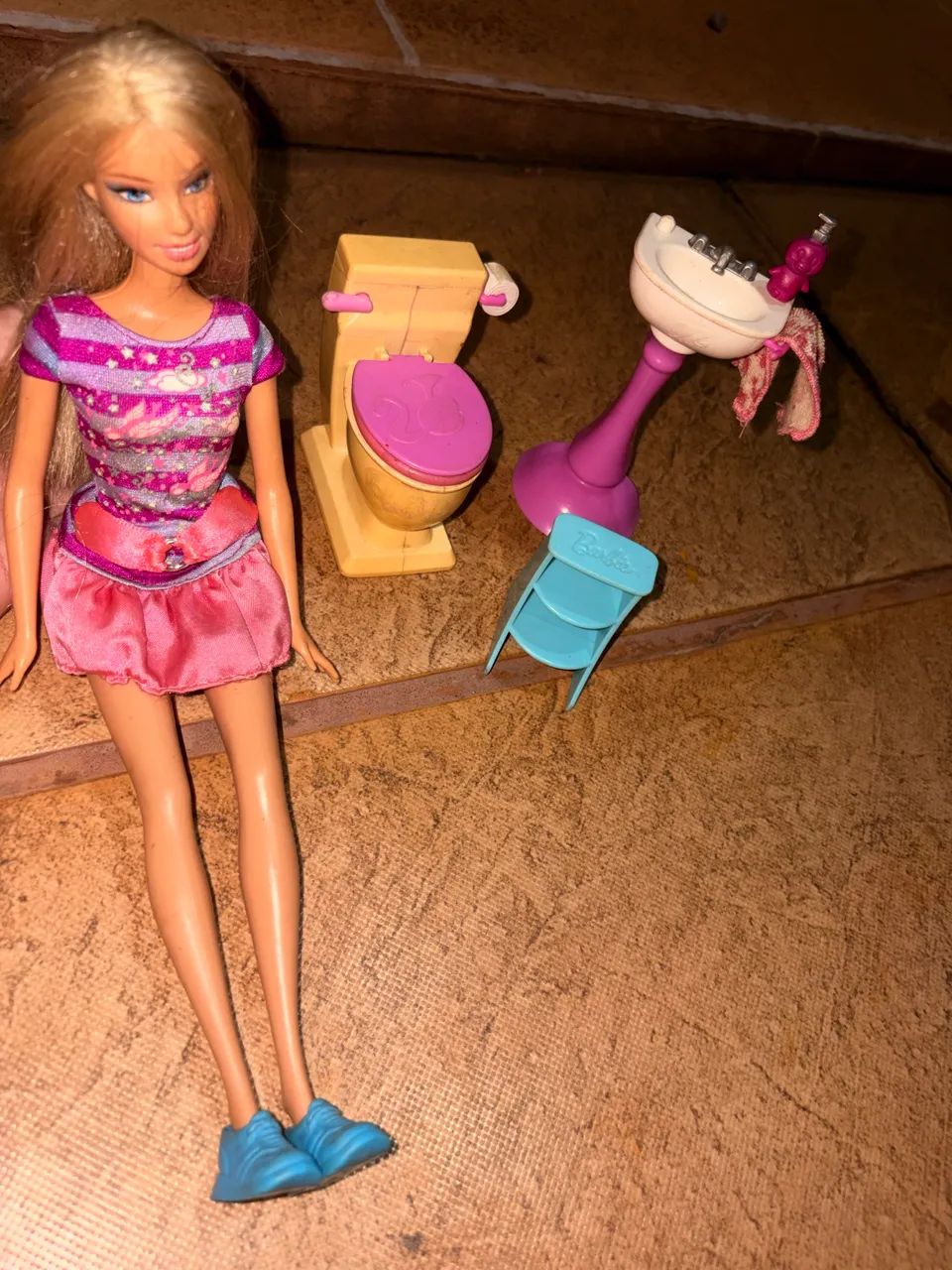 Barbie babá - ensinando a usar o vaso - Foto 2