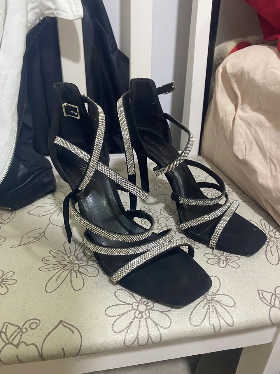 Sandália de salto - Foto 2