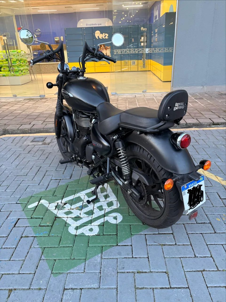 Royal Enfield Meteor 350 2025 - Foto 2