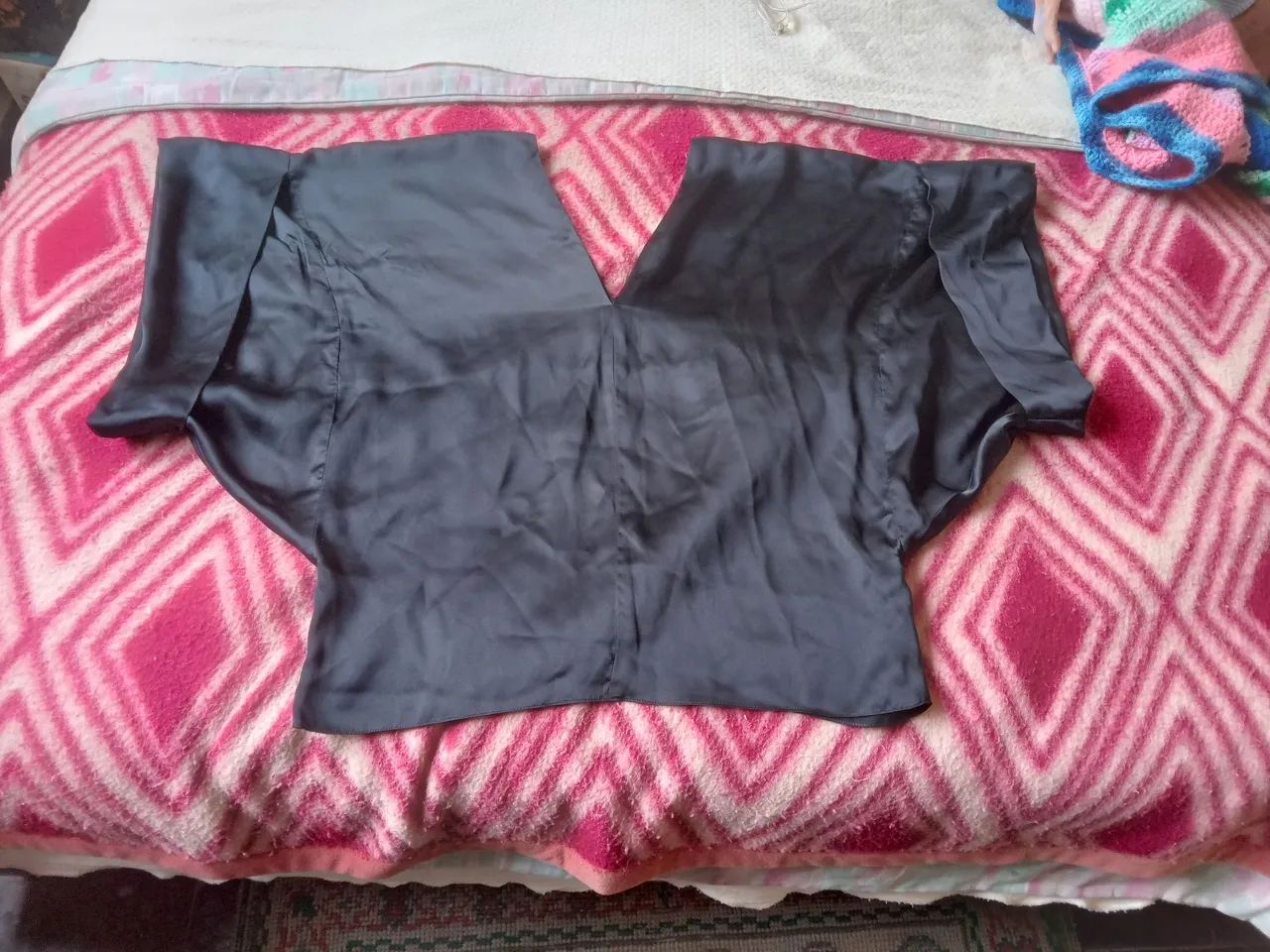 Blusa Morcego Acetinada