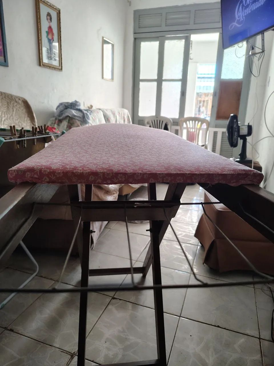 Tábua de passar roupa - Foto 2