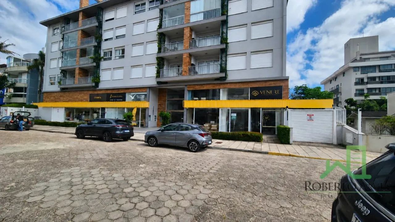 Loja Comercial com Mezanino | Jurerê | Locação
