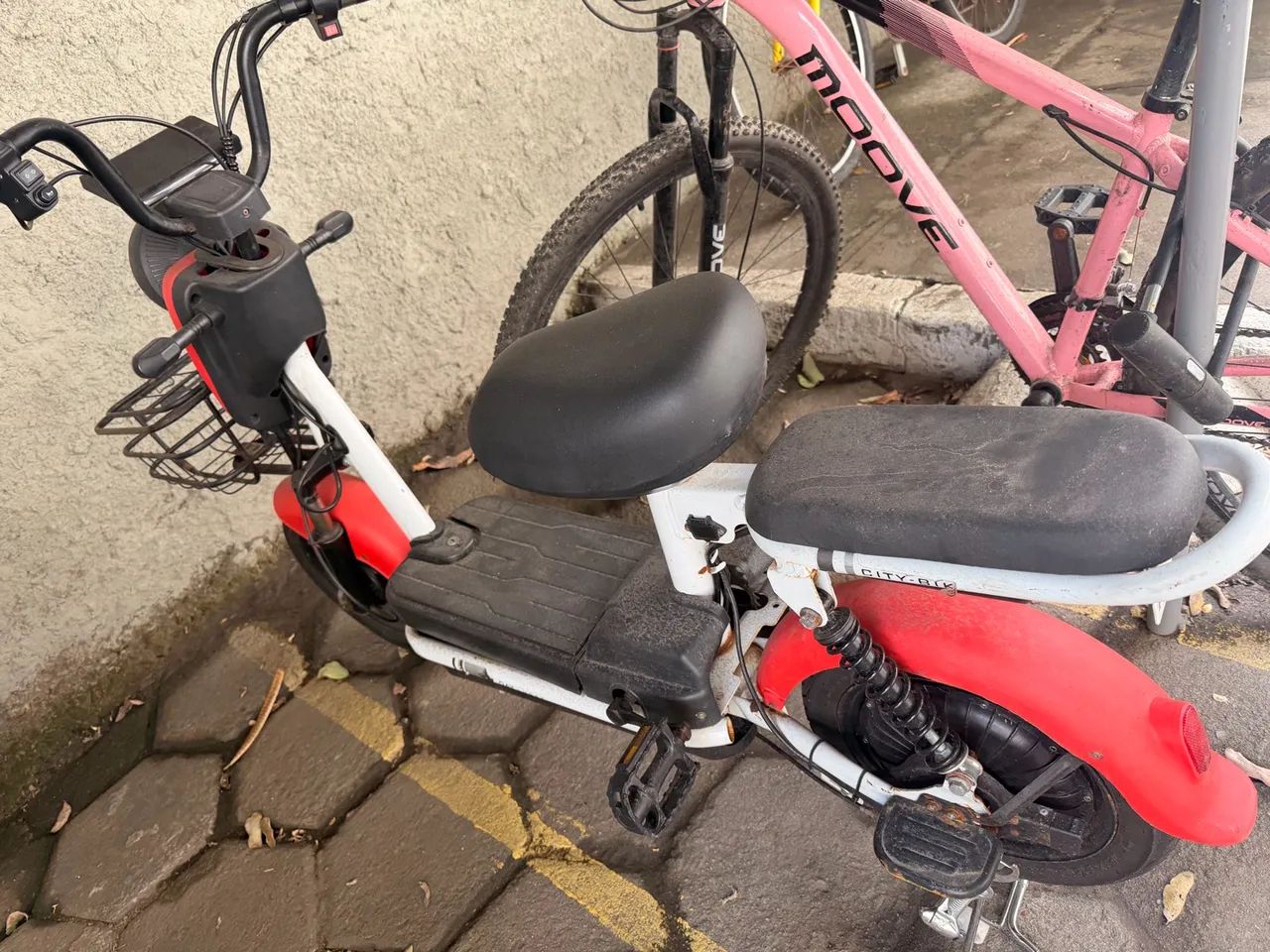 bicicleta elétrica estilo scooter - Foto 5