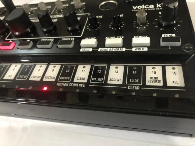 KORG VOLCA gerador de Kick analógico COM SEQUENCER e ENTRADA MIDI