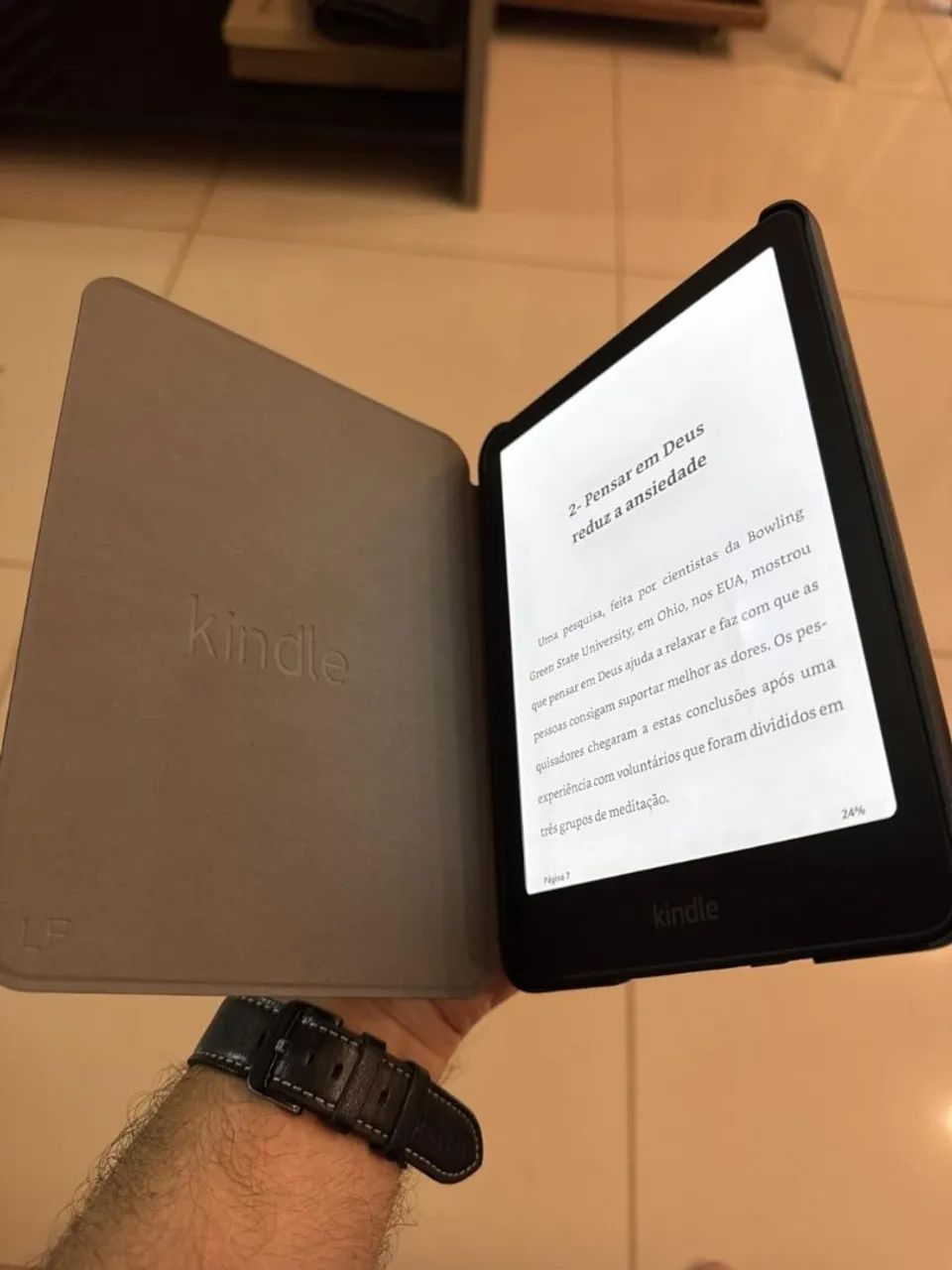 Capa para Kindle Paperwhite 11ª Geração 6,8? - Proteção e Elegância - Foto 4
