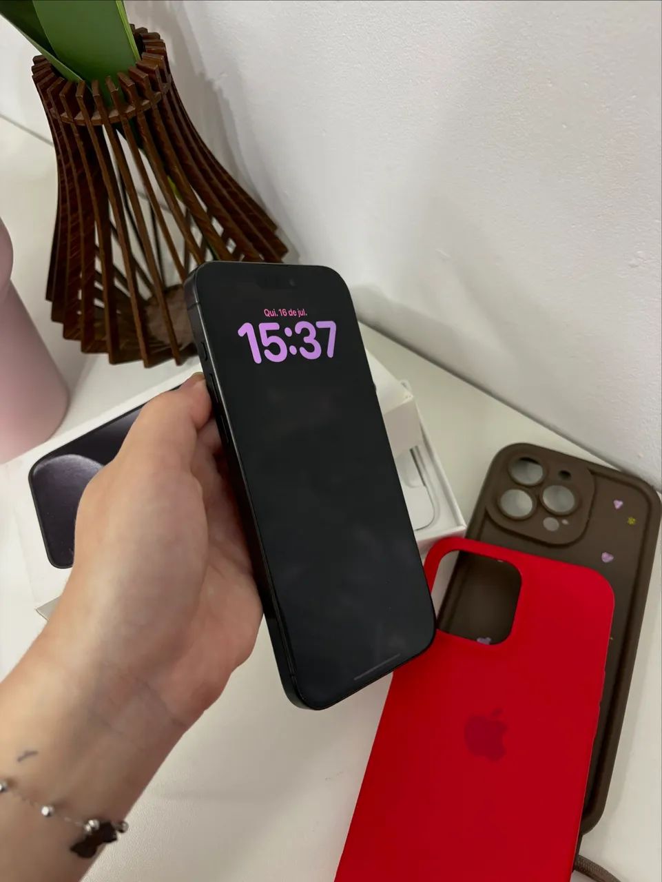 iPhone 15 Pro Max 256gb - Com caixa todo completo  - Foto 3