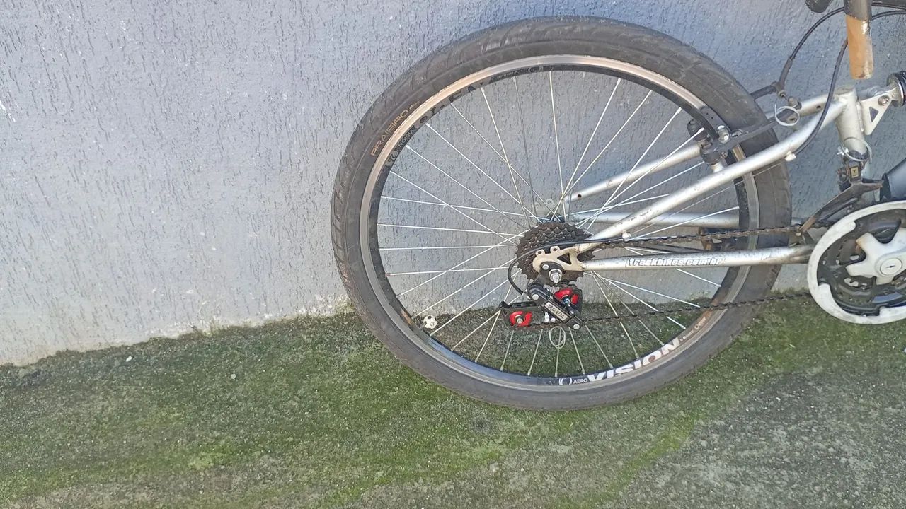 Bicicleta aro 26 Tracker 21v - Foto 5