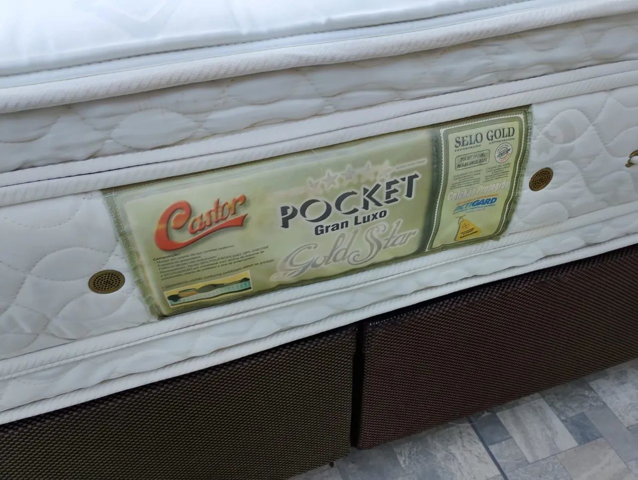Excelente Cama Box Queen Size, BASE NOVA NO SACO, ÓTIMO COLCHÃO CASTOR  - Foto 4