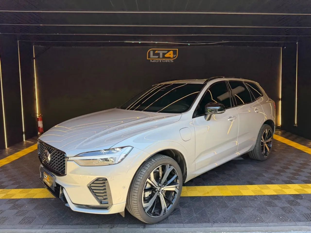 Volvo Xc XC 90 T-6 MOMENTUM 2.0 320cv 5P 2022