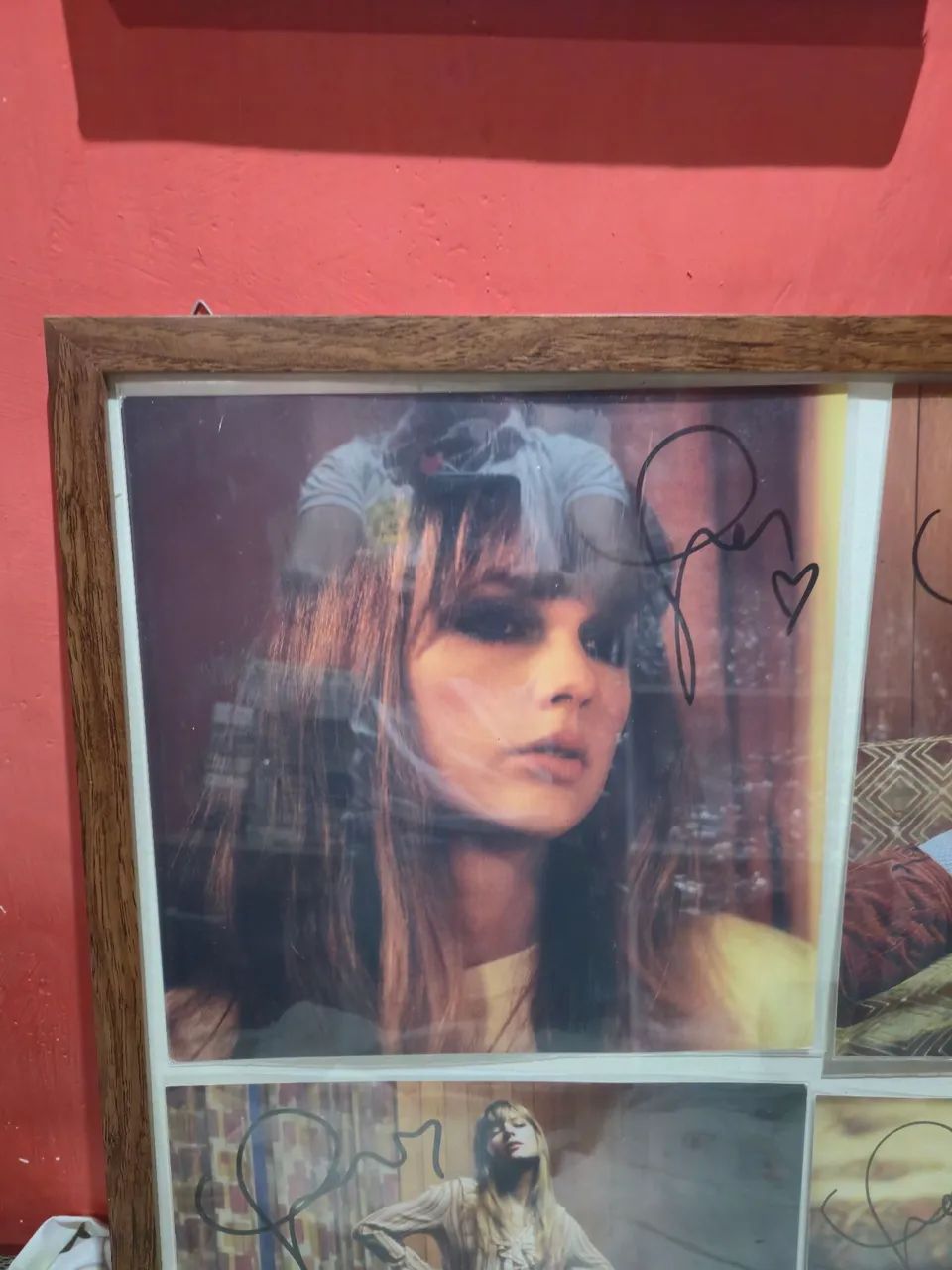 Taylor Swift サイン入りアルバム「Midnights」額装 SIGNED Taylor Swift Midnights Moonstone Blue CD with Hand Signed