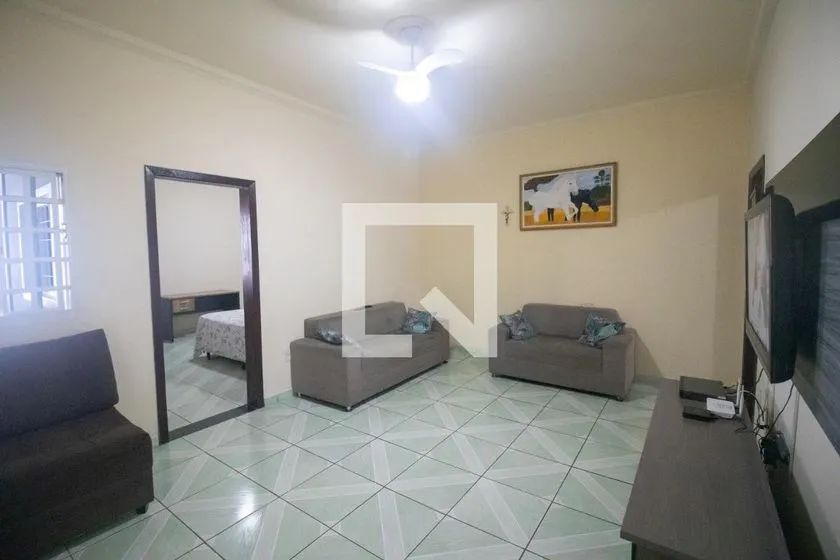 Casa à Venda - Tropical, 7 Quartos, 634 m2