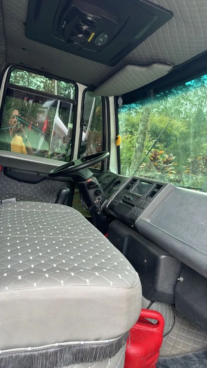 FORD CARGO 815 - ANO 2004 - Foto 4