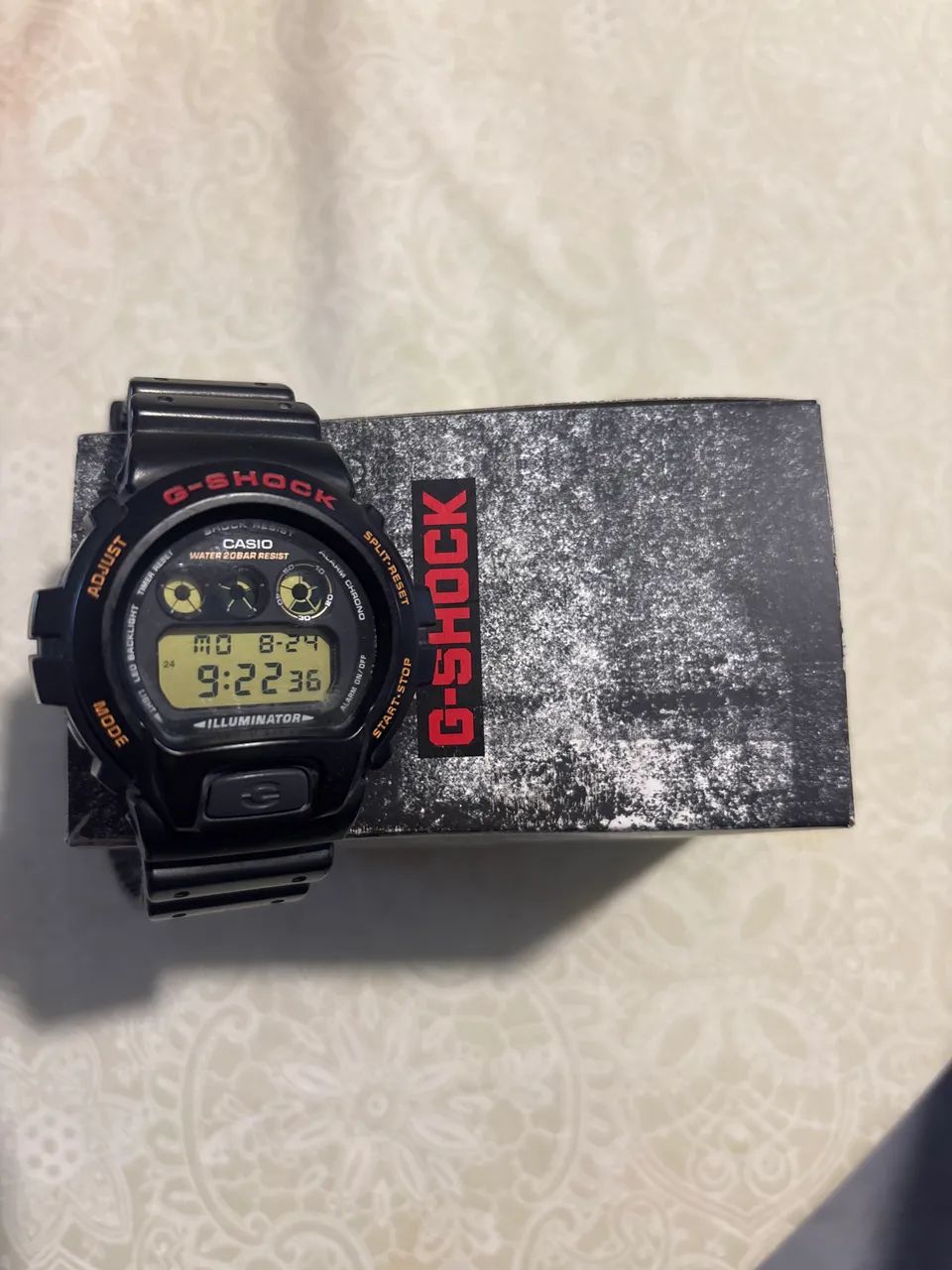 G-SHOCK DW-6900UB-9DR