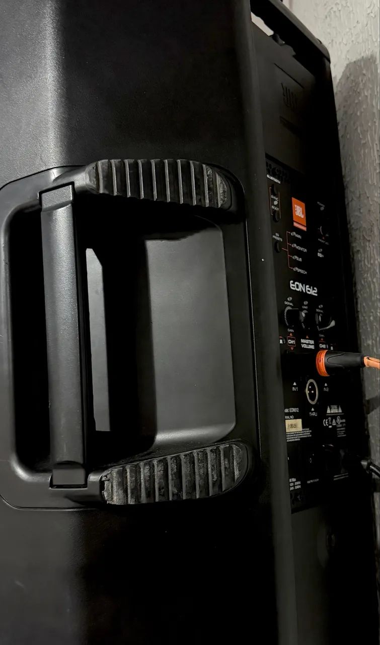 Caixa Ativa EON 612 JBL  - Foto 2