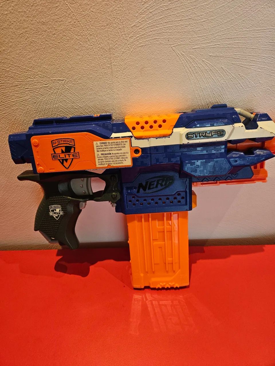 Nerf Strike Elite com carregador extra  e Pistola - Foto 2