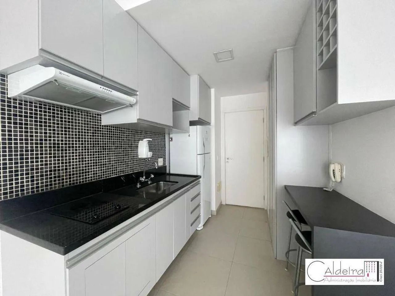 Studio mobiliado 36m com vaga