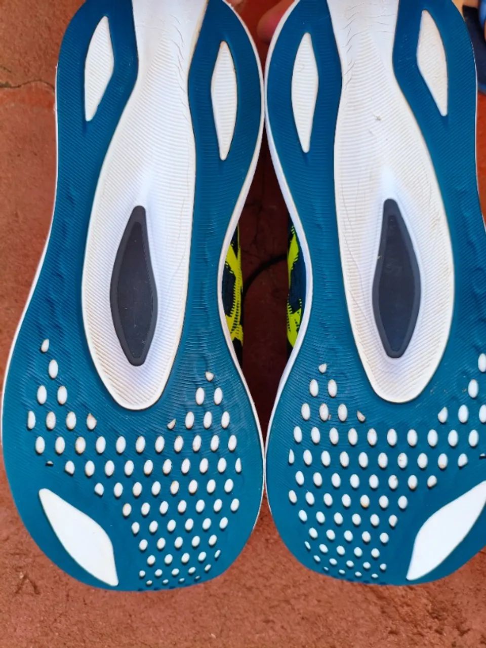 Tênis  COM PLACA DE CARBONO ASICS Magic Speed 4  - Foto 4