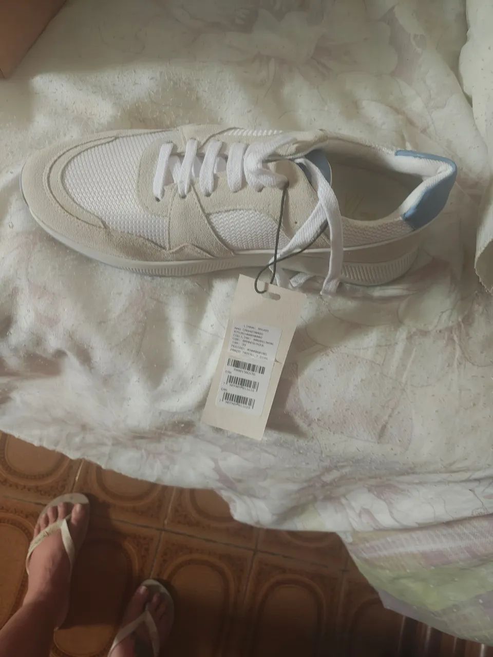 Tênis reserva original novo!!!
