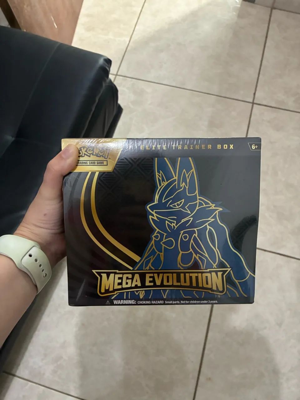 Elite Trainer Box Pokémon TCG Mega Evolution de Lucario em Inglês - Foto 4