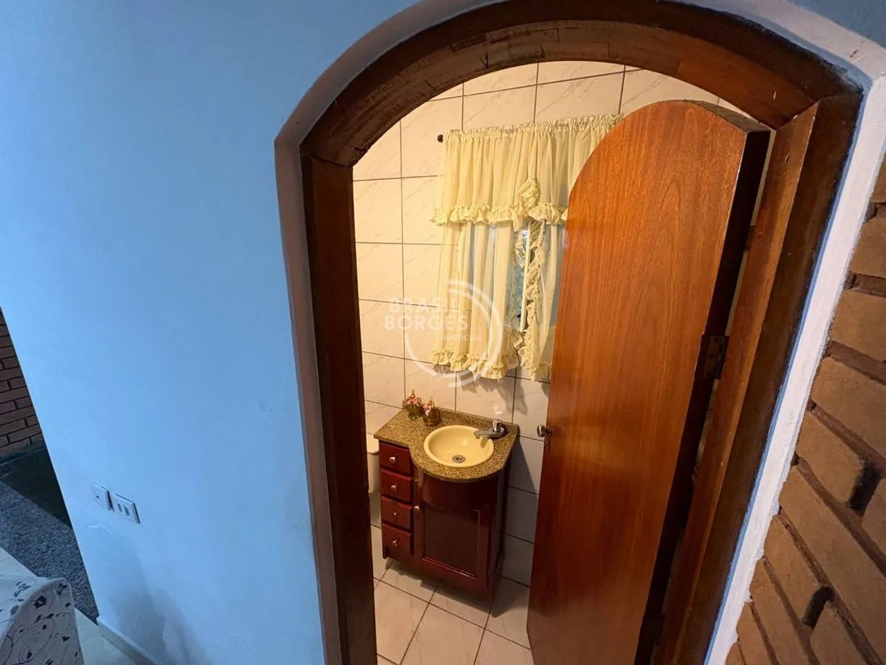 Casa com 3 amplos dormitórios em uma área útil de 240 m² - Foto 5