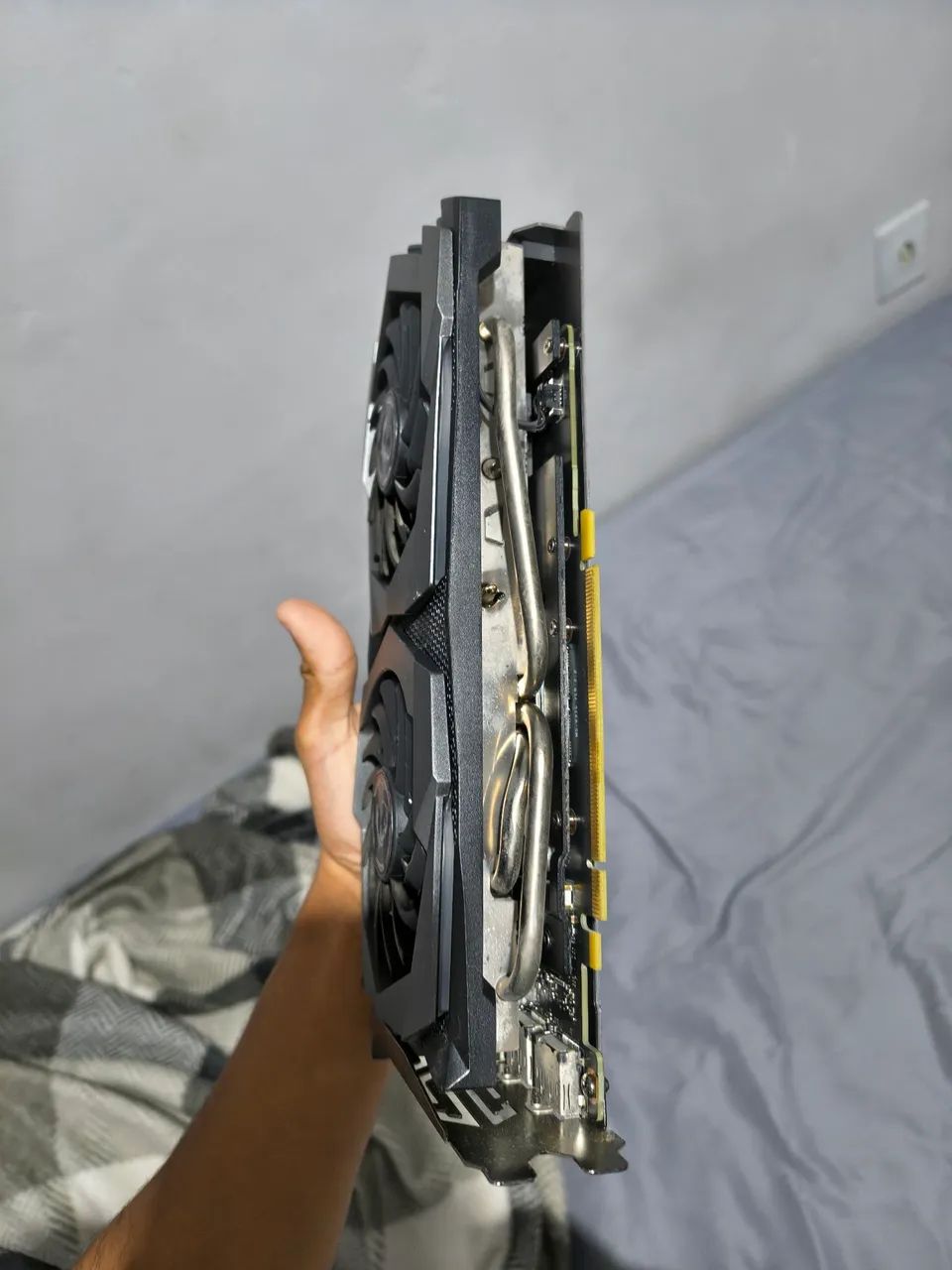 GTX 1660 SUPER DE 6GB - Foto 3