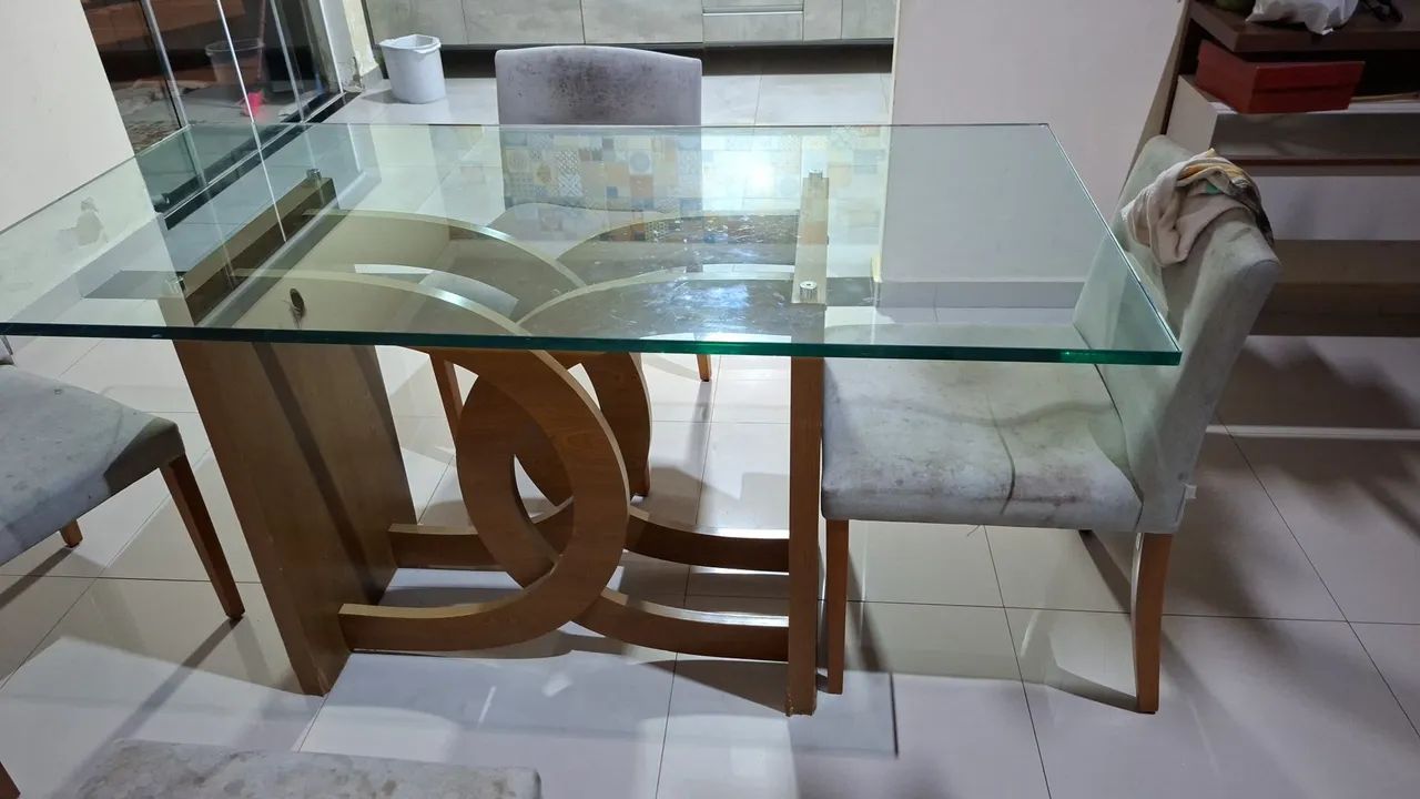 Vendo Mesa com 4 cadeiras Bretton - Foto 2