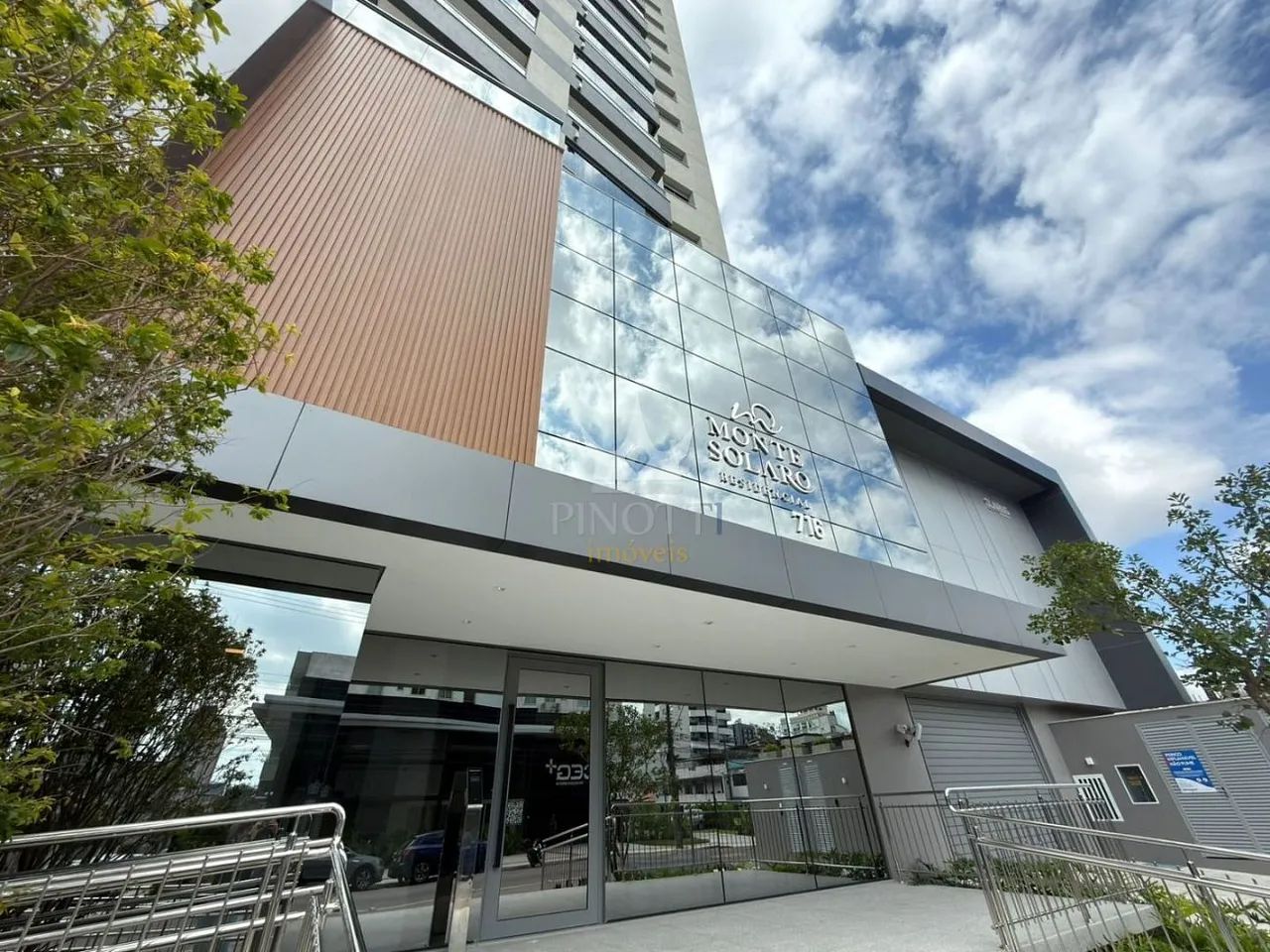 Apartamento Semimobiliado | 2 dormitórios | Centro de Itajaí SC