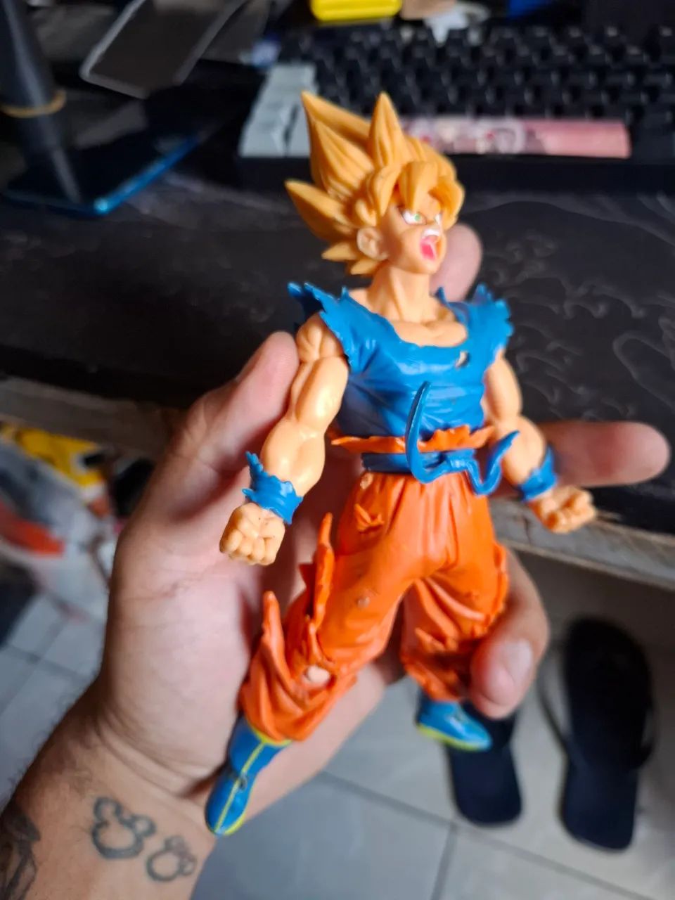 Action Figure Goku SSJ1 - Foto 3
