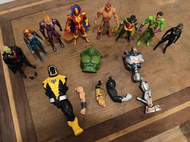 Conjunto figuras DC Universe / DC Multiverse - Foto 3