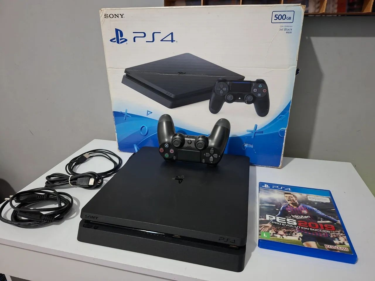 PS4 Slim 500GB Completo na Caixa 1 Controle + Jogo Conservado