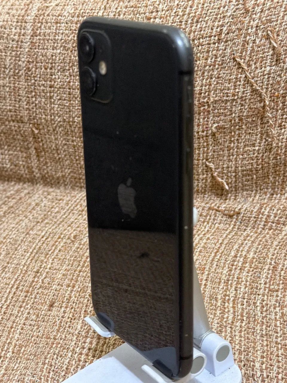 Iphone 11 64gb - cor Preto  - Foto 3