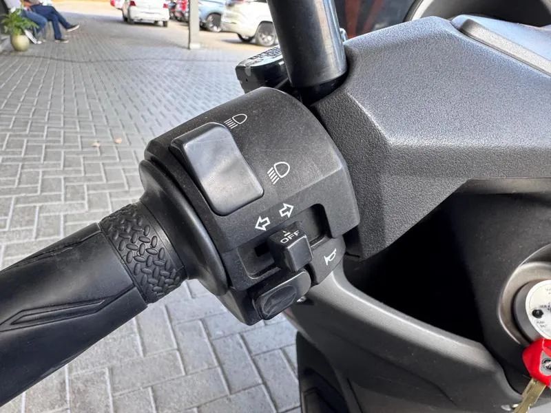 YAMAHA NMAX 2020 - Foto 4