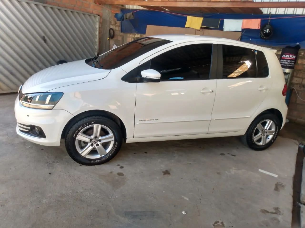 Volkswagen Fox Comfortline 1.0 Flex 12V 5P 2016 - Foto 5