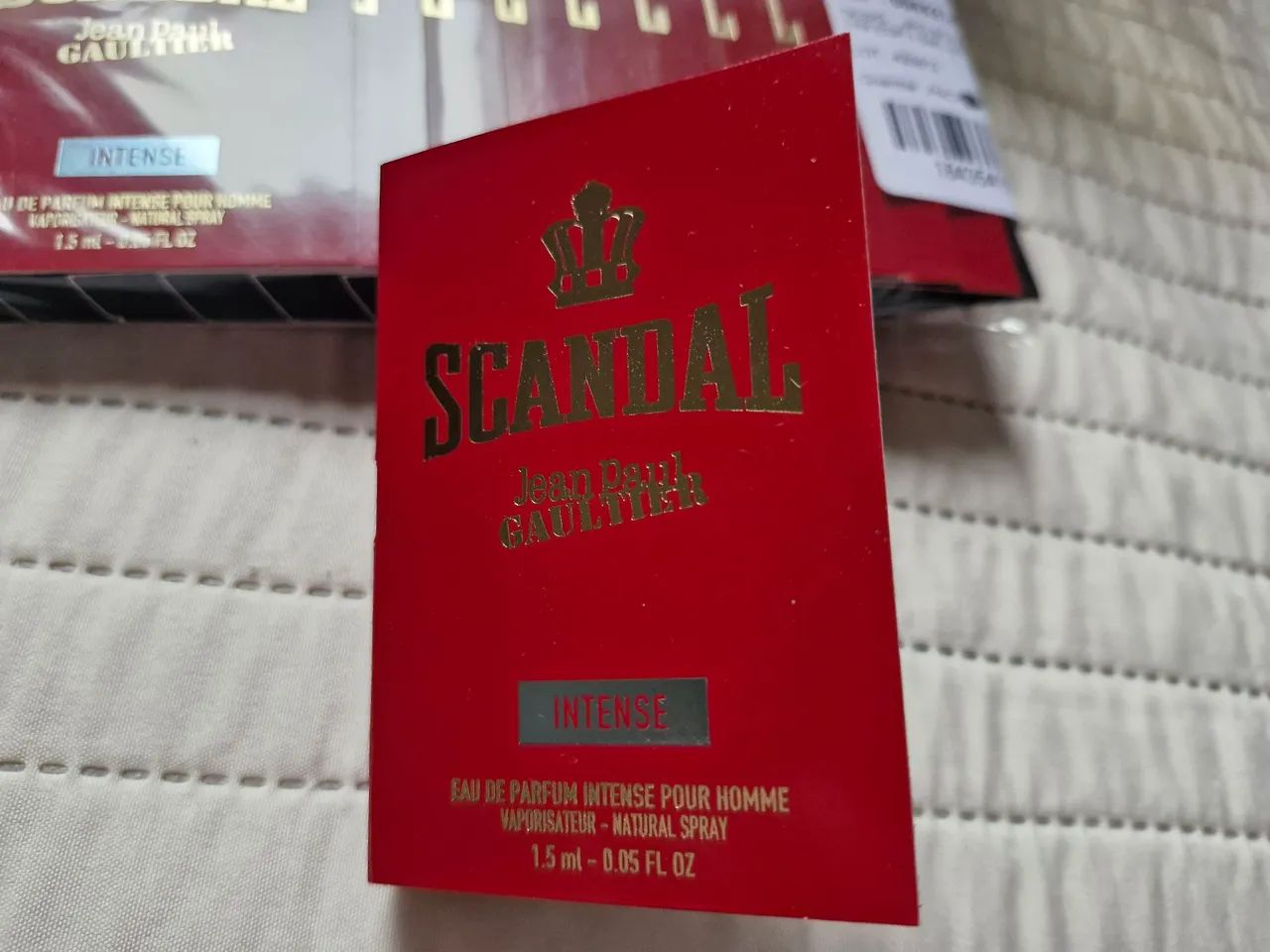 Kit perfume scandal intense jean paul gaultier  - Foto 4