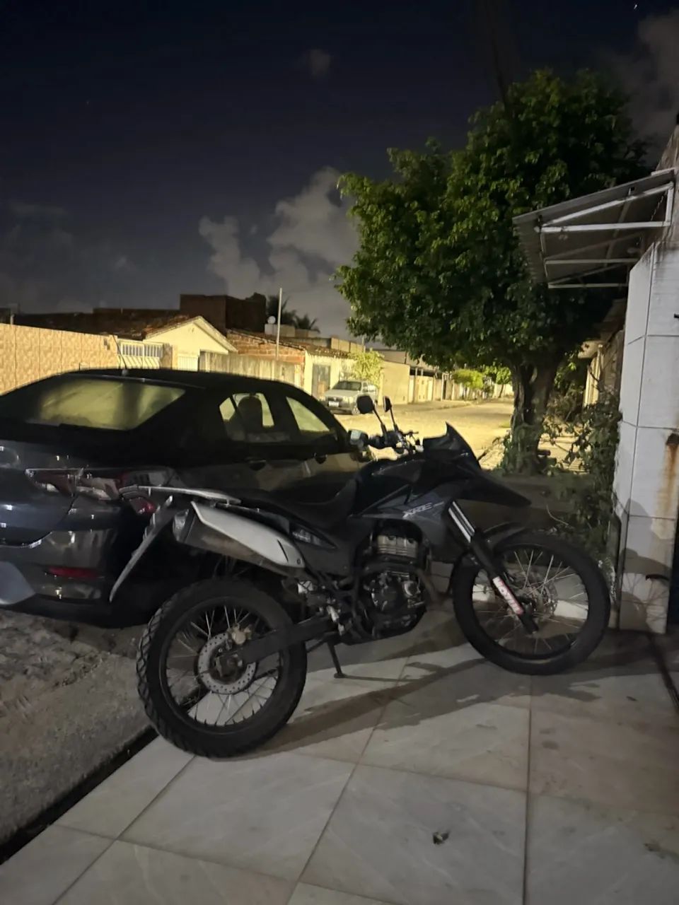 XRE 300