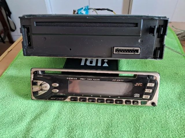Rádio e CD Player Automotivo JVC KD-S577 40Wx4 Com Chicote - Foto 6