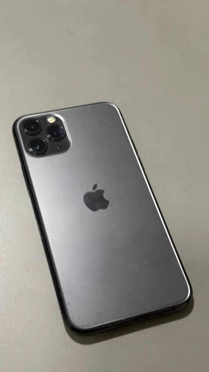 Celular IPhone 11 Pro - Foto 2